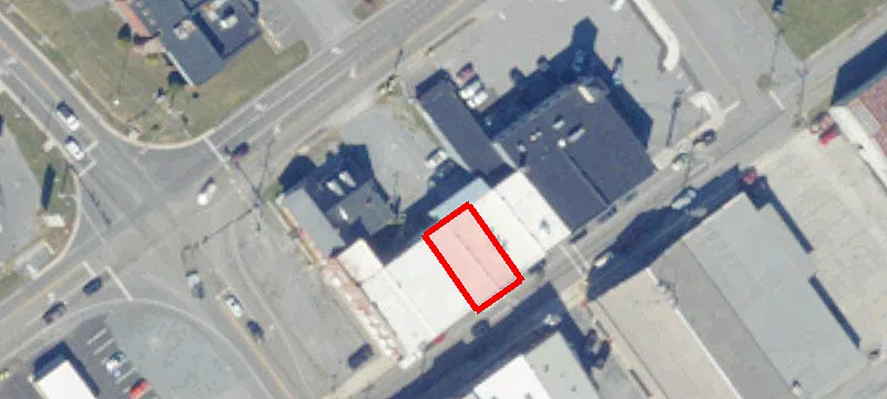 129 Main St