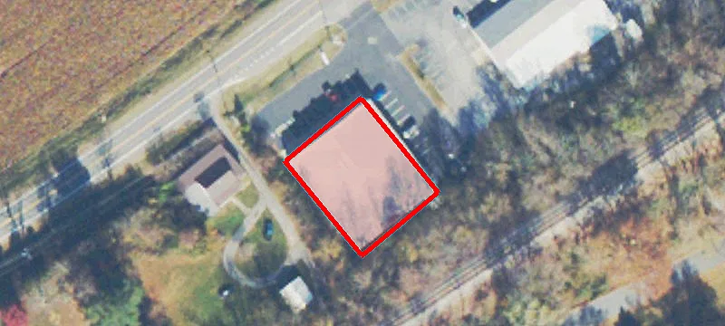 19026 Main St