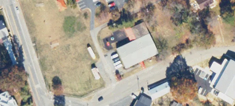 885 Clinton Ave