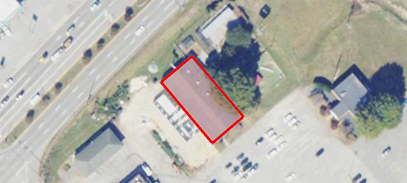 2815 Riverside Dr