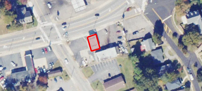 595 Main St