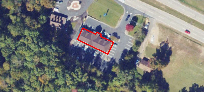 5011 Riverside Dr