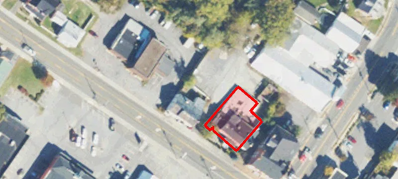 106 Main St