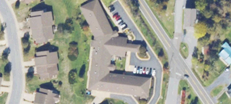 14 Maynard Ln