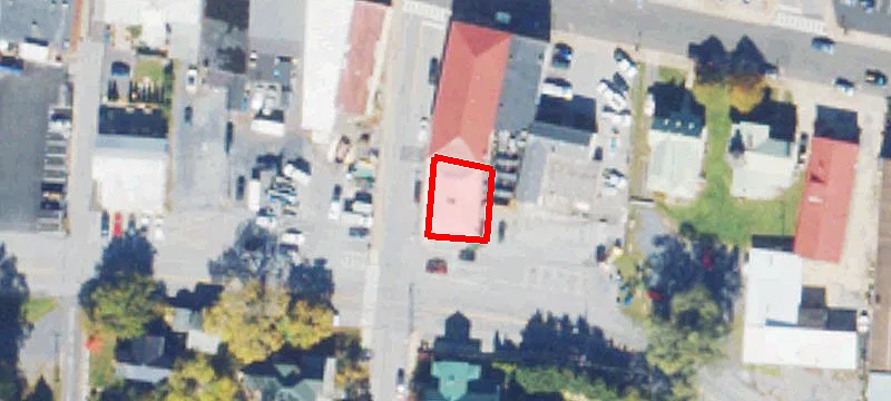 8 Blue Rdg Ave