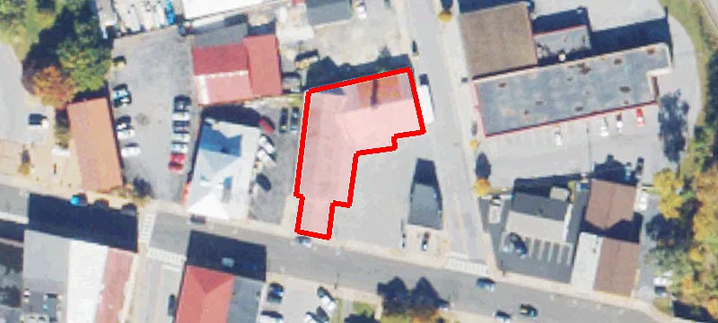 506 Main St