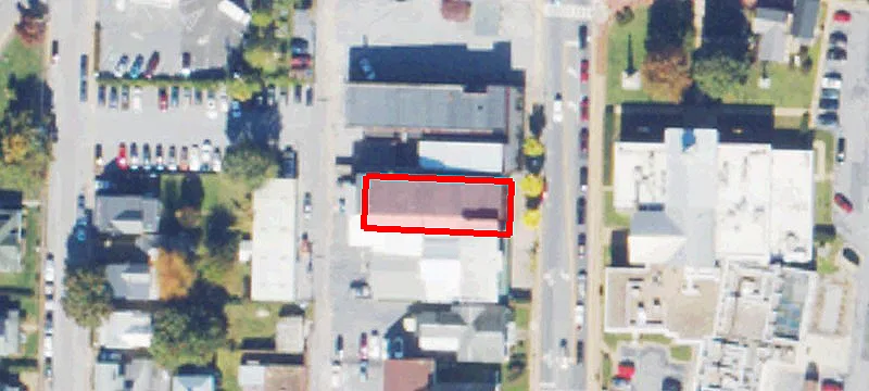 17 Royal Ave