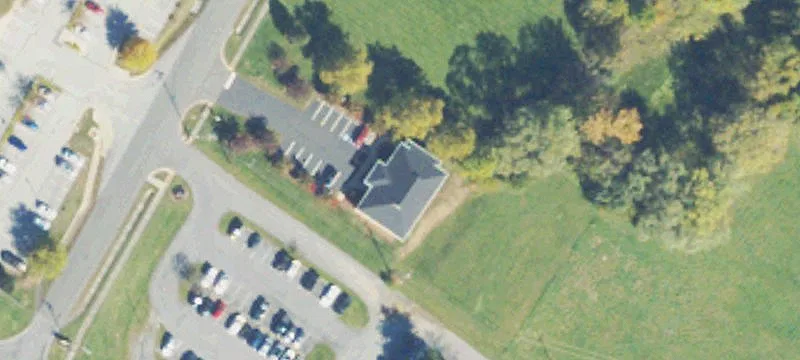 100 Chalmers Ct