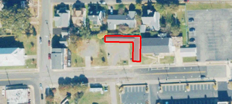 29 Colonial Ave
