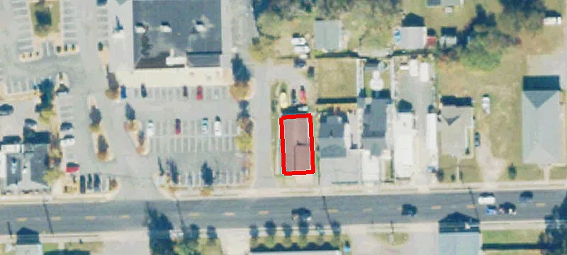 621 Colonial Ave