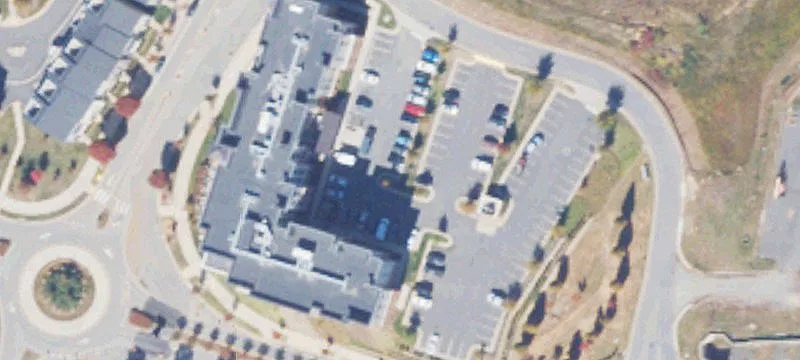 3060 Laurel Park Ln