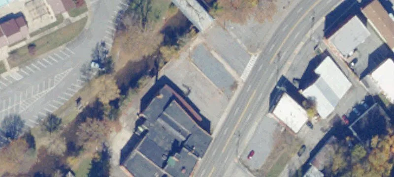 221 Main St