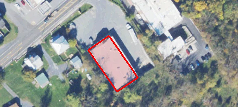 3224 Main St