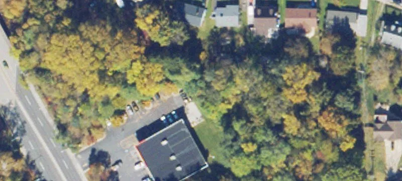 28 Commerce Ave