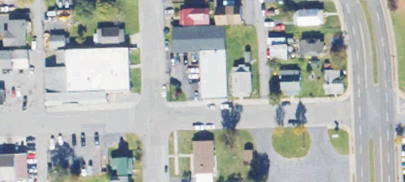 100 8th St