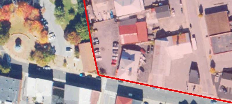 500 Main St