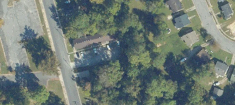 653 Oak St