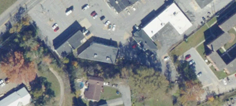 2135 College Ave