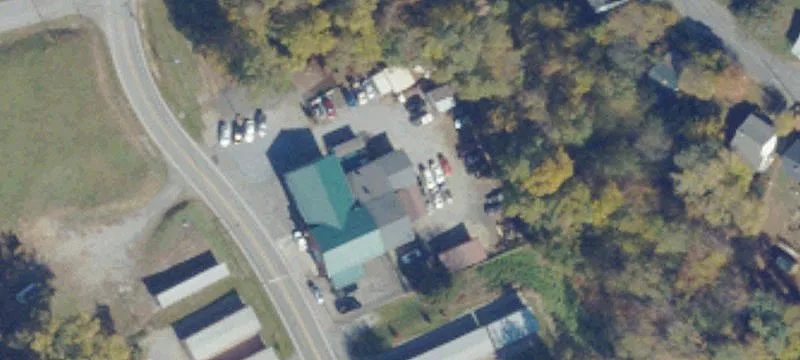 208 Curv Rd