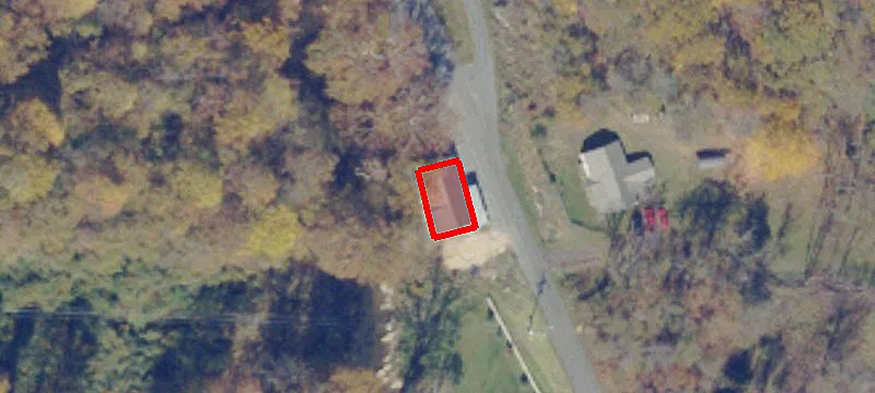 457 Edgewater Dr