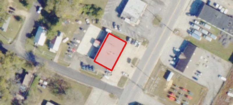 703 Main St