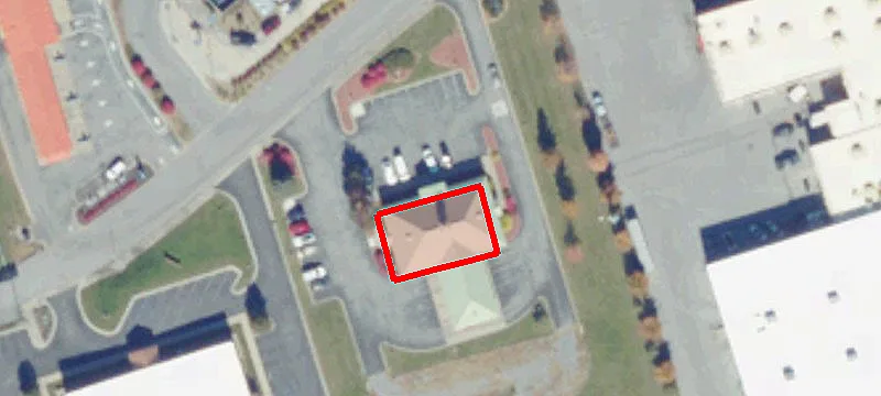 101 Sanders Ln