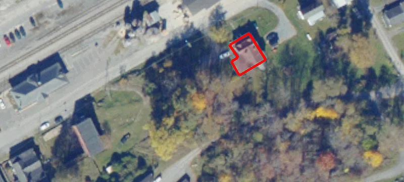 140 Railroad Ave