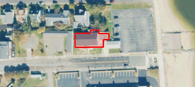 27 Colonial Ave