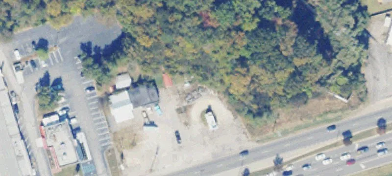 1038 Riverside Dr