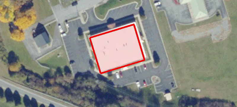 111 Sanders Ln