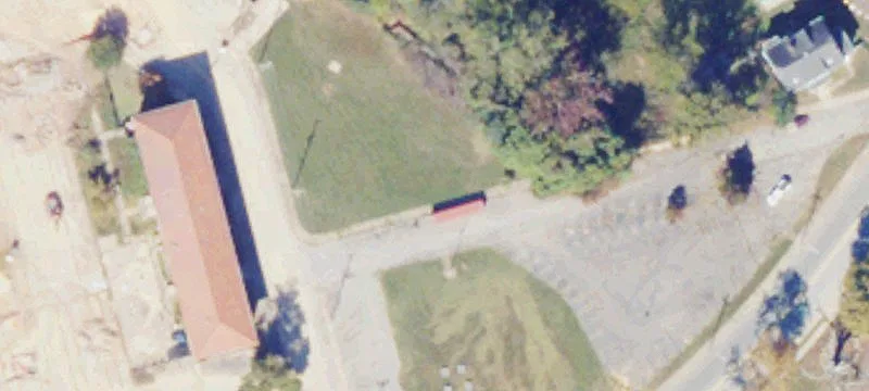 916 Main St