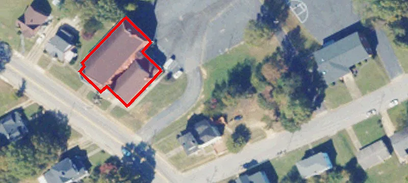 1810 Main St