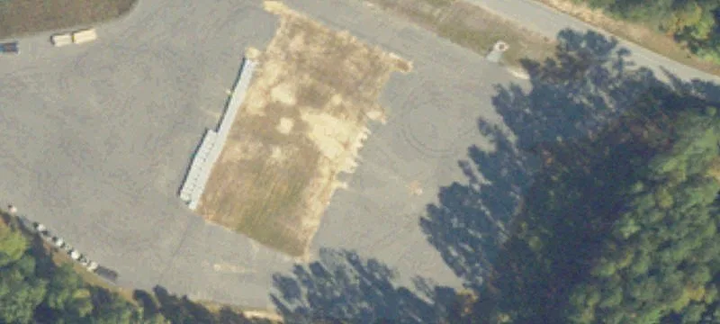 5693 Centerville Rd