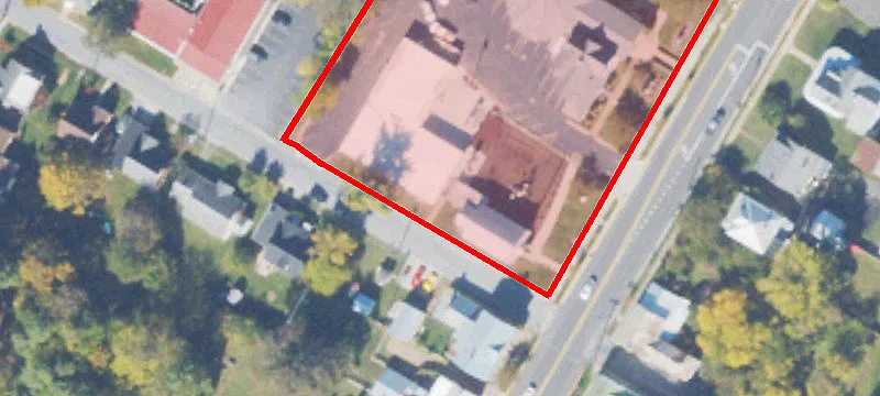 303 Main St