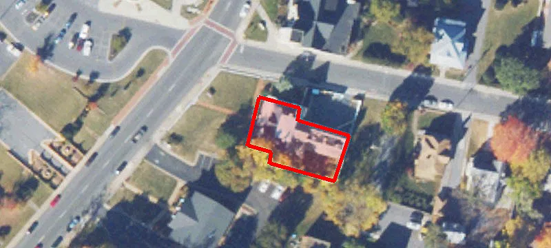 412 Main St