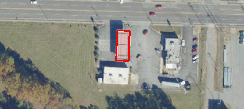 640 Main St