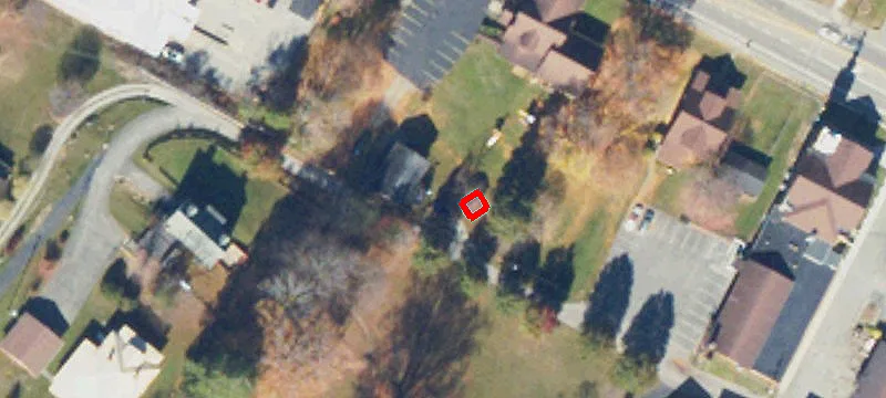 121 Water SW St