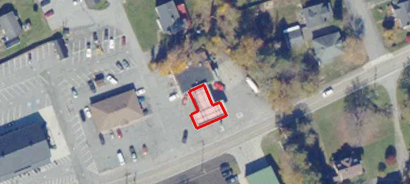 552 Main St