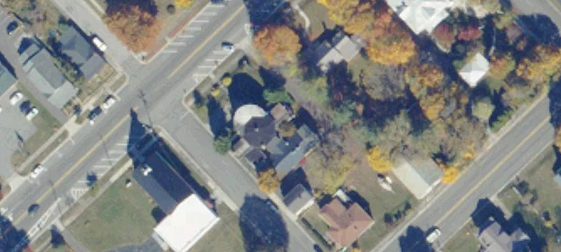 585 Main St