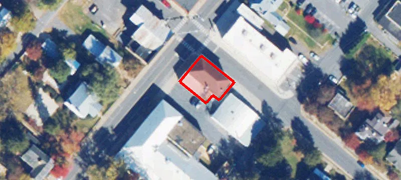 100 Main St