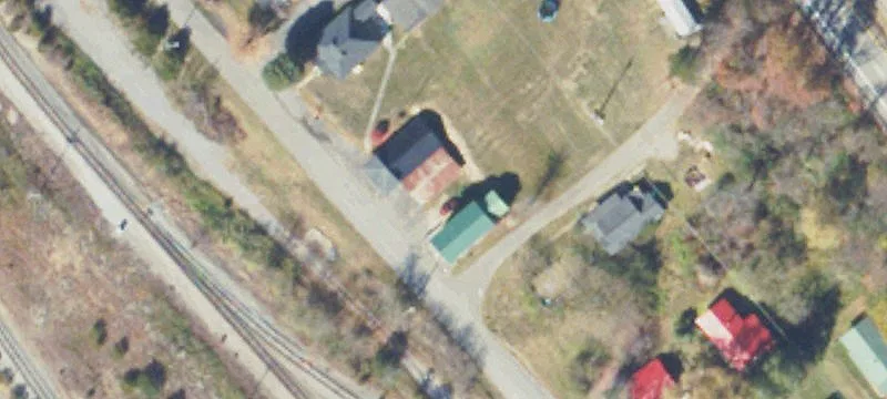 284 Railroad Ave