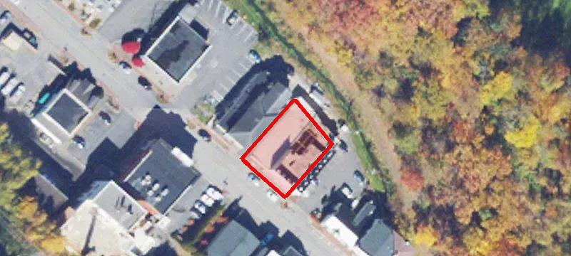 2827 Main St