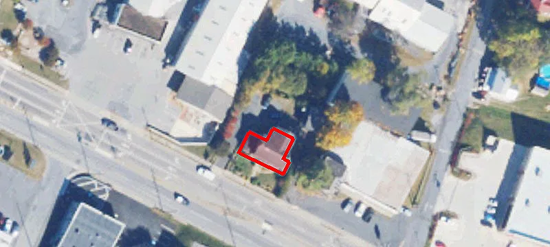 705 Richmond Ave