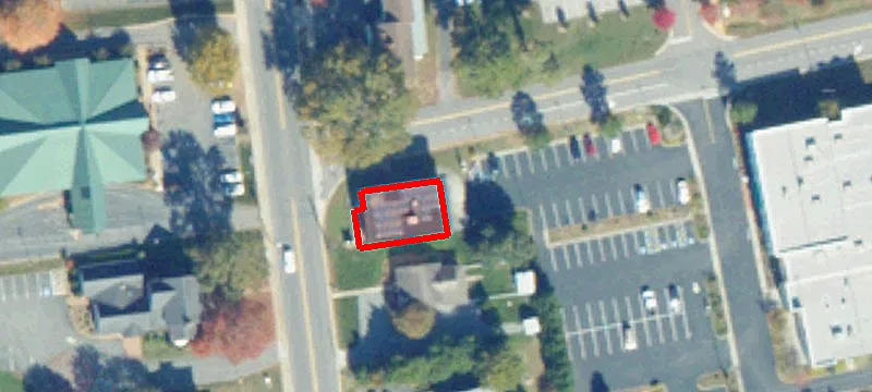 98 Main St