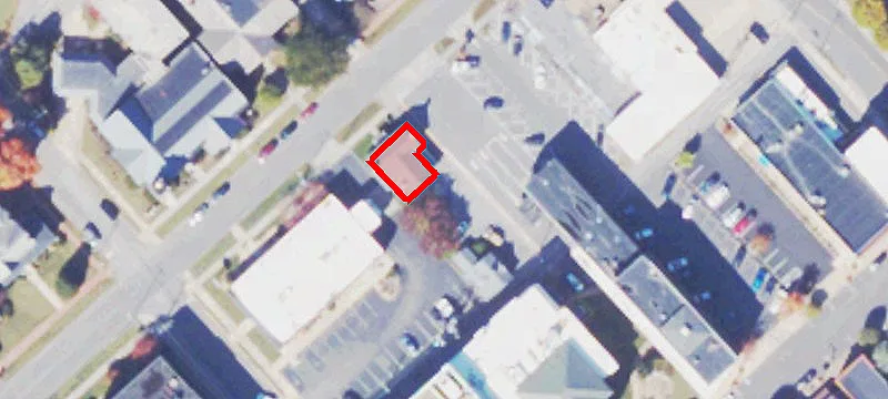 251 Riverside St