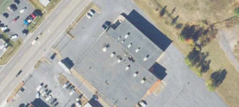 3106 Main St