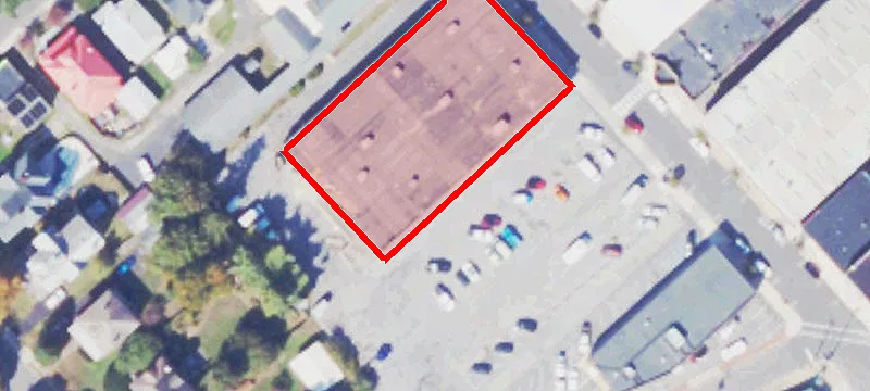 128 Maple Ave