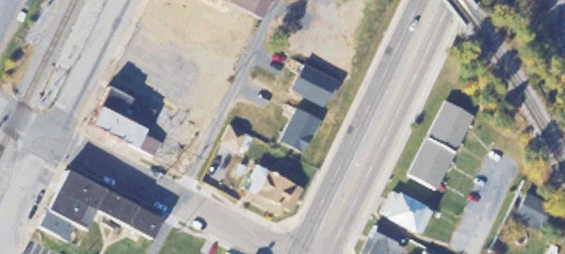 317 Delphine Ave