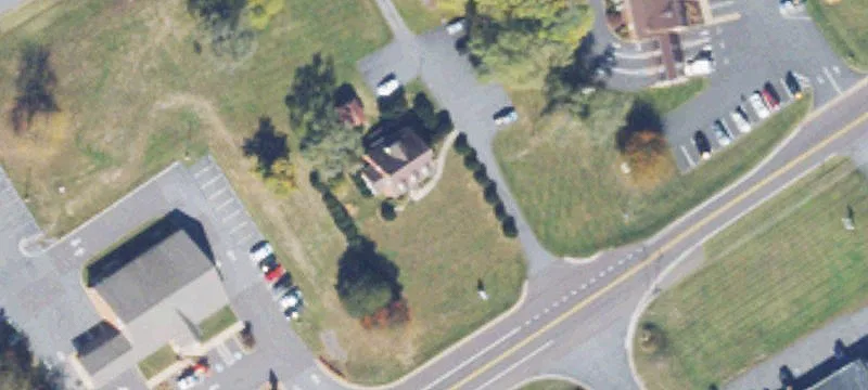 1226 Main St