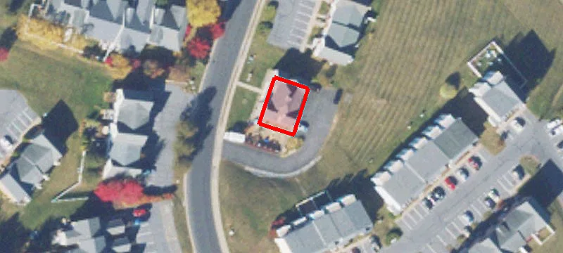 202 Emerson Ln
